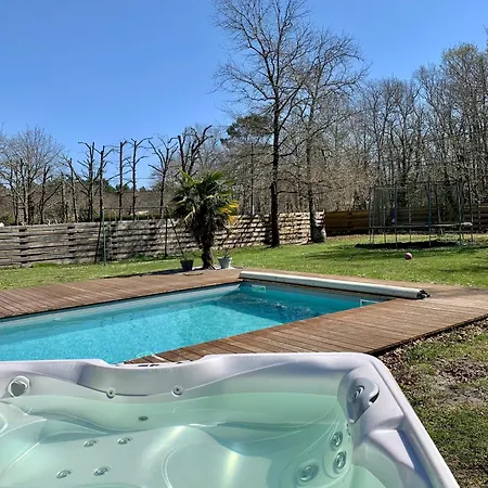 Villa Au Calme En Lisière De Forêt *